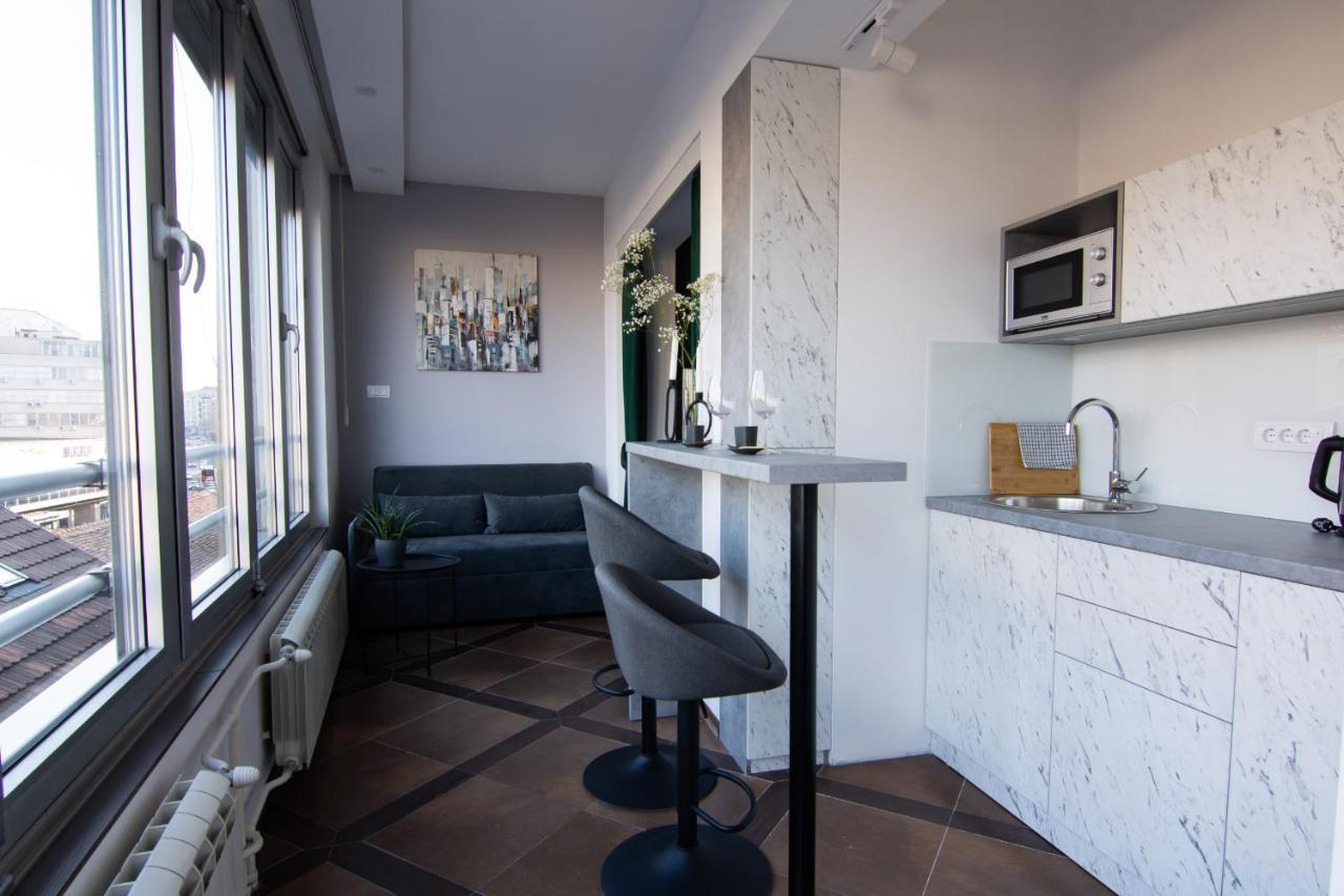 Square 6 Belgrado Exterior foto